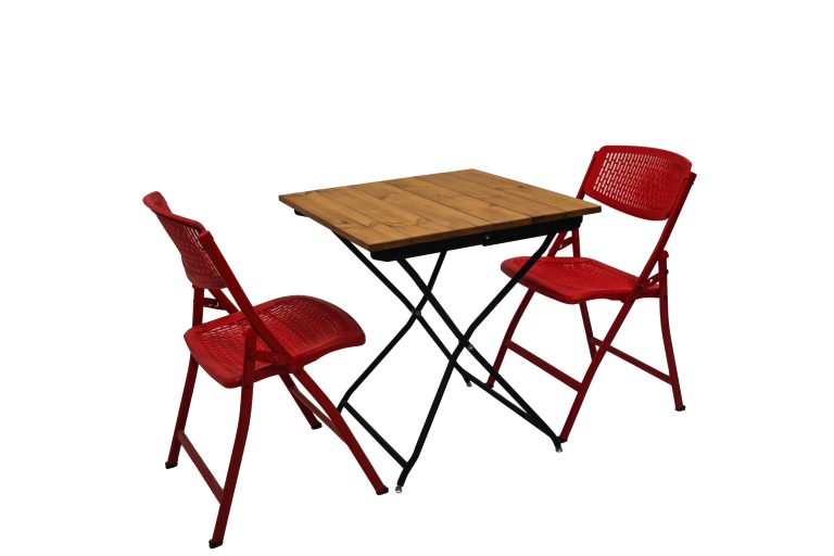 چیدمان-صندلی-تاشو-همراه-میز-چوبی-تاشو-2-copy-min-768x512